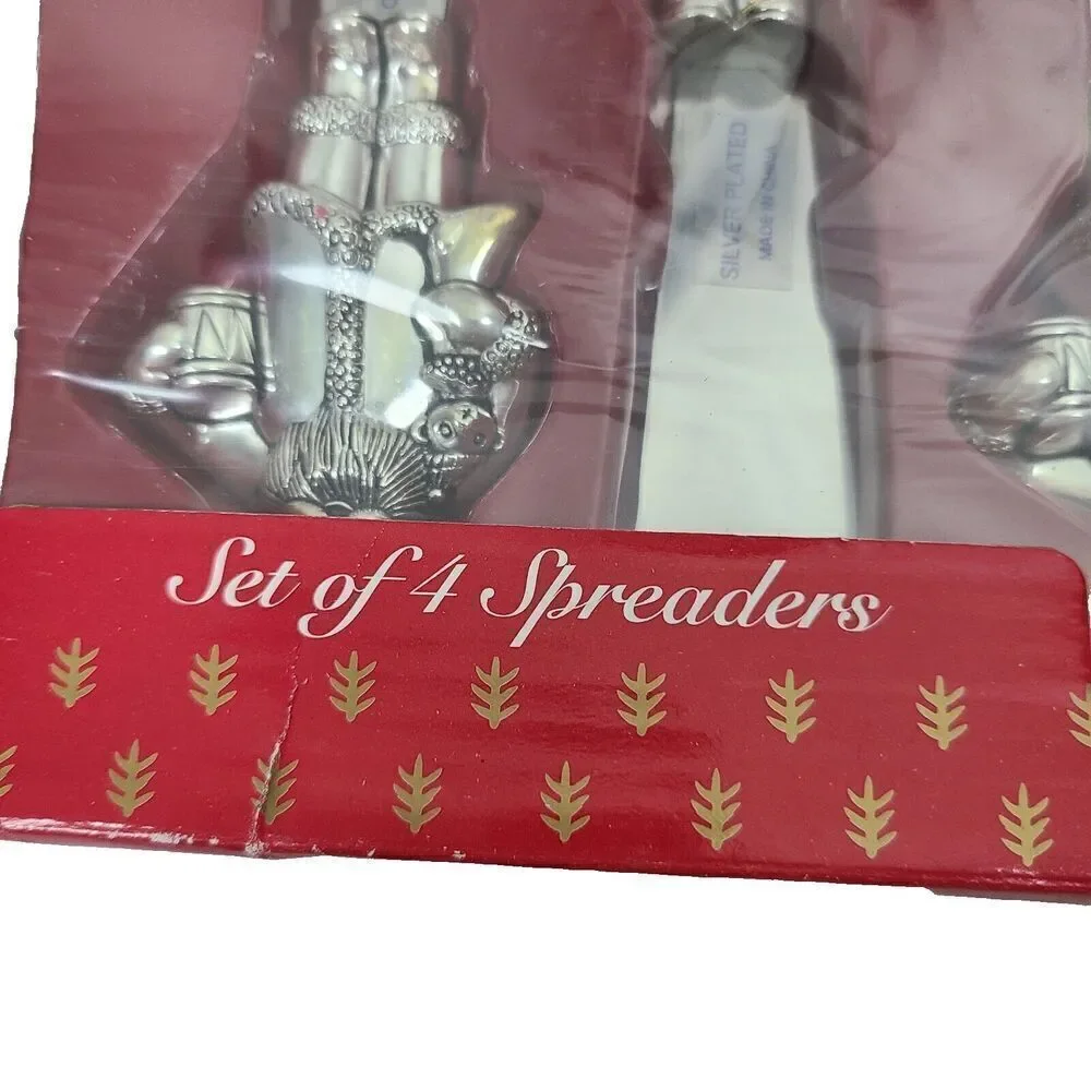 NEW Vintage 1998 Wallace Silversmiths Set Of 4 Spreaders‎ Silver Plated Santa's